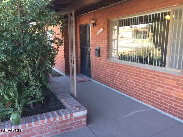 5124 Garry Owen Road, El Paso, Texas 79903