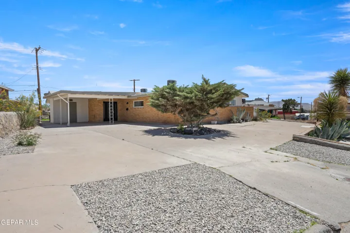 4317 Larchmont Drive, El Paso, Texas 79902