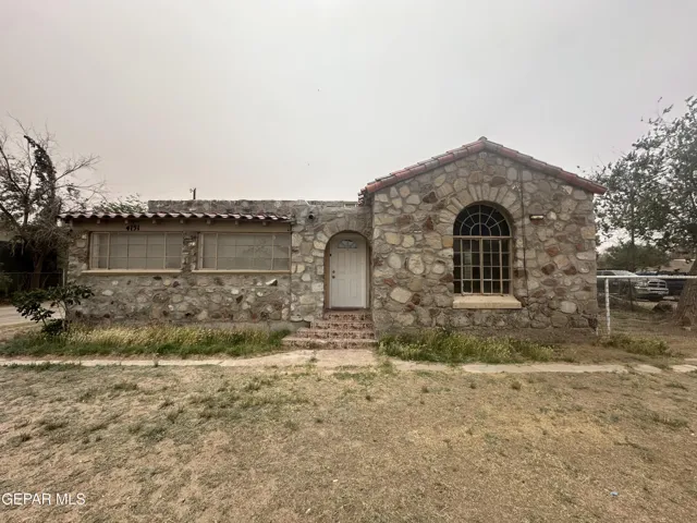 4151 Emory Road, El Paso, Texas 79922