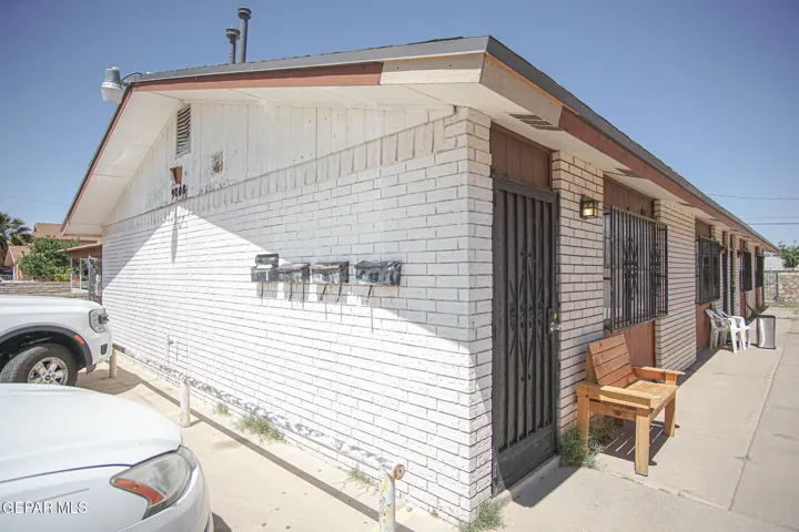 9008 Lawson Street, El Paso, Texas 79904