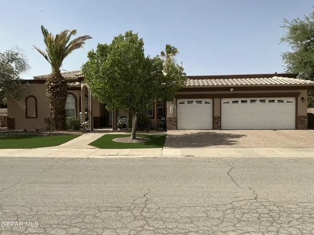 729 Cinnamon Teal Circle, El Paso, Texas 79932