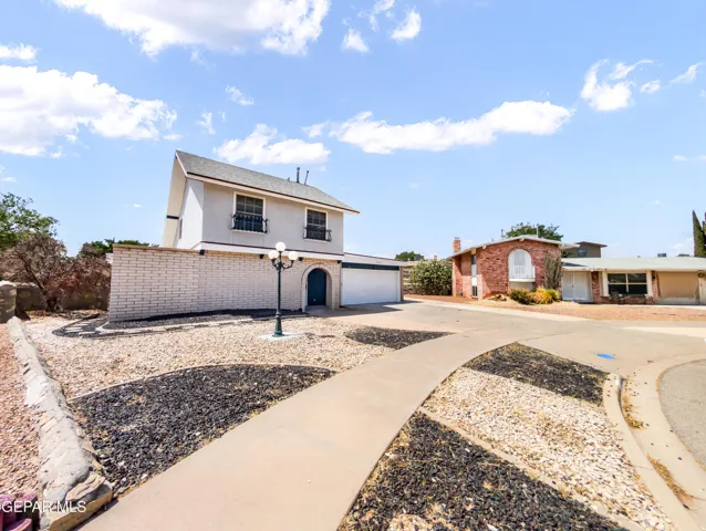 3425 Dialrock Lane, El Paso, Texas 79935