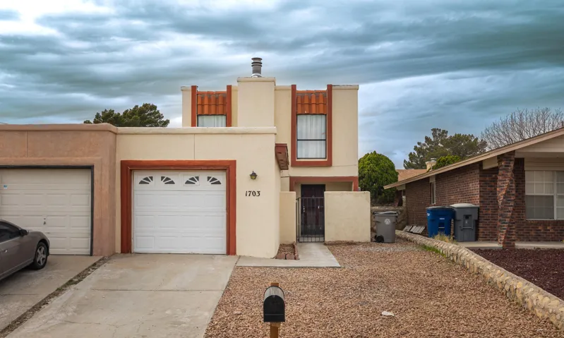 1703 Calle Paz Place, El Paso, Texas 79935