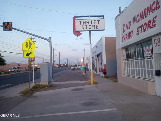 5812 Alameda Avenue, El Paso, Texas 79905