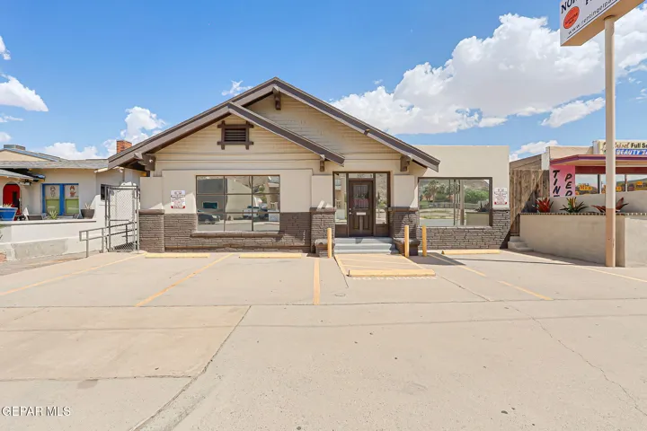 2208 Montana Avenue, El Paso, Texas 79903