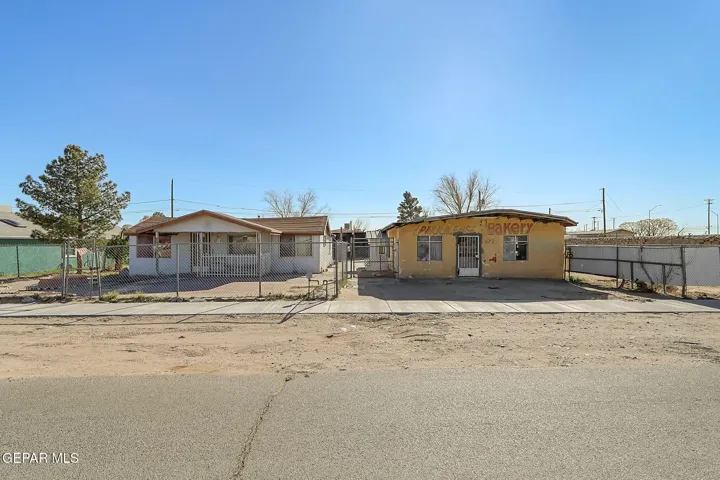 673 Stedham Circle, Socorro, Texas 79927