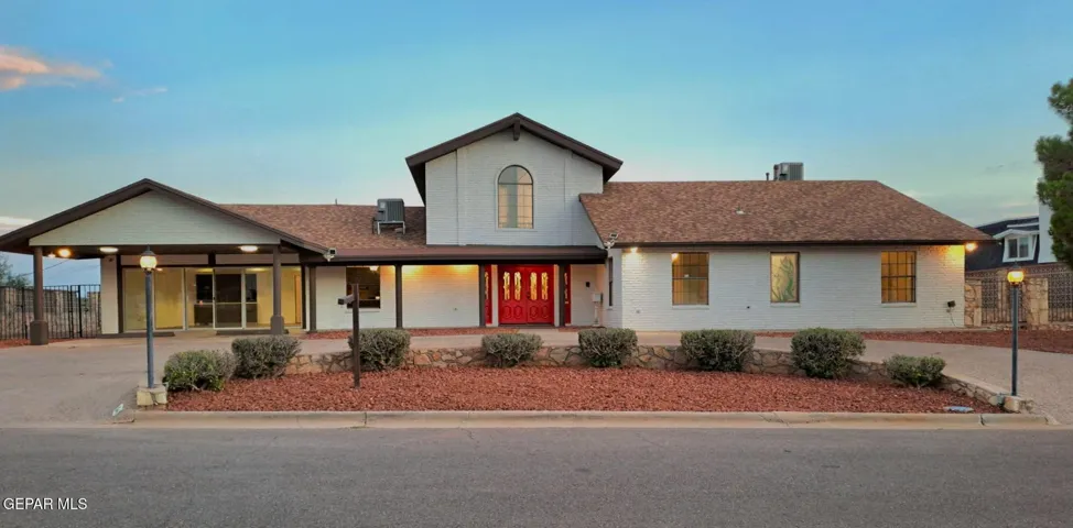 4244 Park Hill Drive, El Paso, Texas 79902