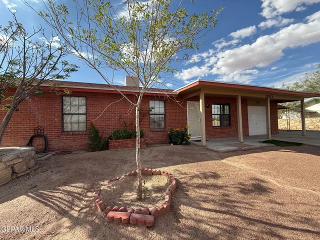 13373 Greendale, El Paso, Texas 79928