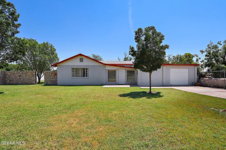122 N Pendell Road, El Paso, Texas 79905