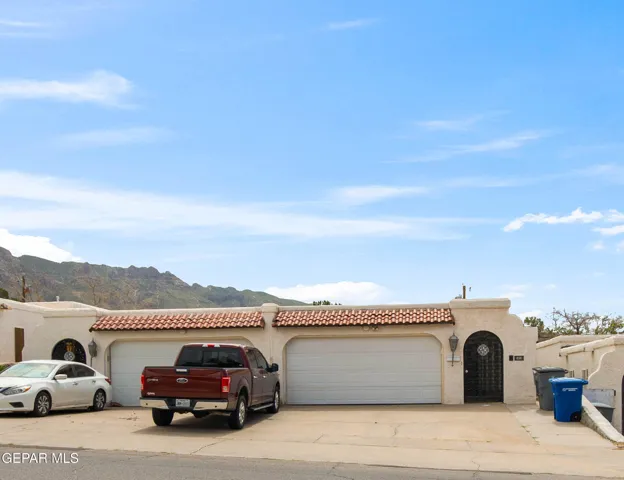316 Thunderbird Drive, El Paso, Texas 79912