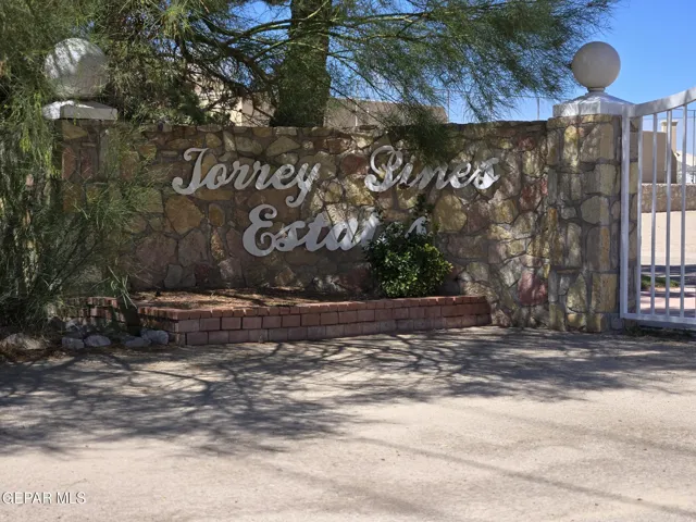 13015 Horizon Boulevard, Horizon City, Texas 79928