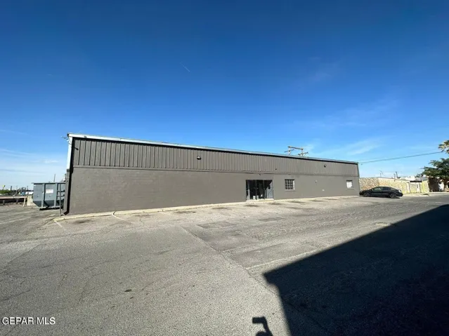 210 Poplar Street, El Paso, Texas 79901