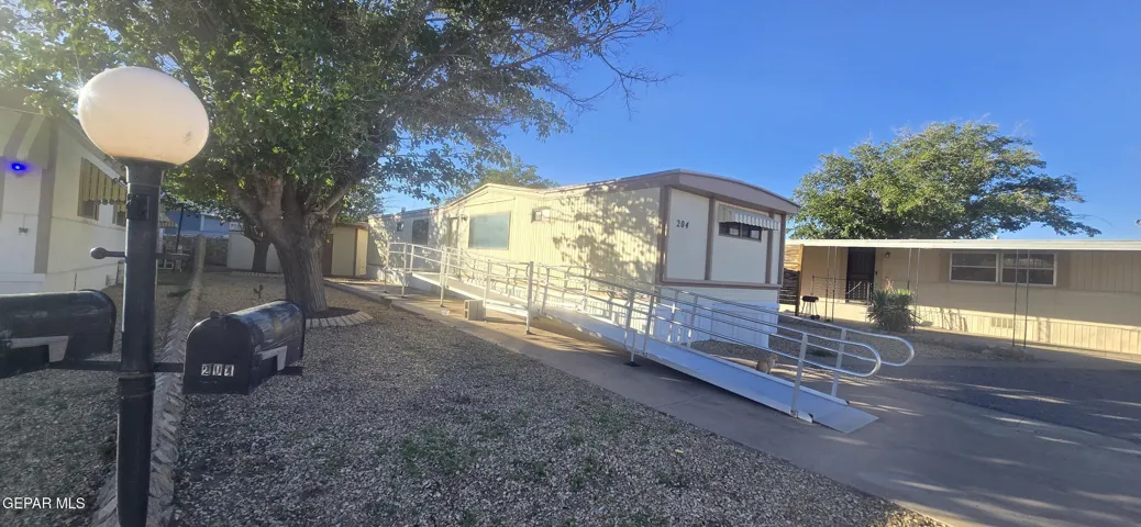 204 Alan A Dale Lane, El Paso, Texas 79924