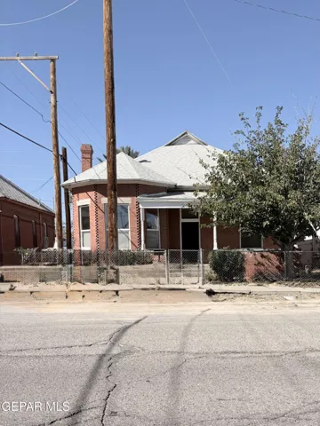 711 Wyoming Avenue, El Paso, Texas 79902