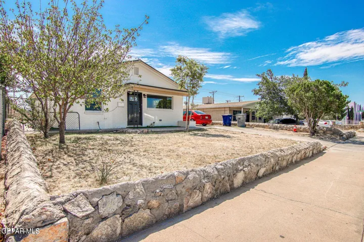 628 N. Yarbrough Drive, El Paso, Texas 79915