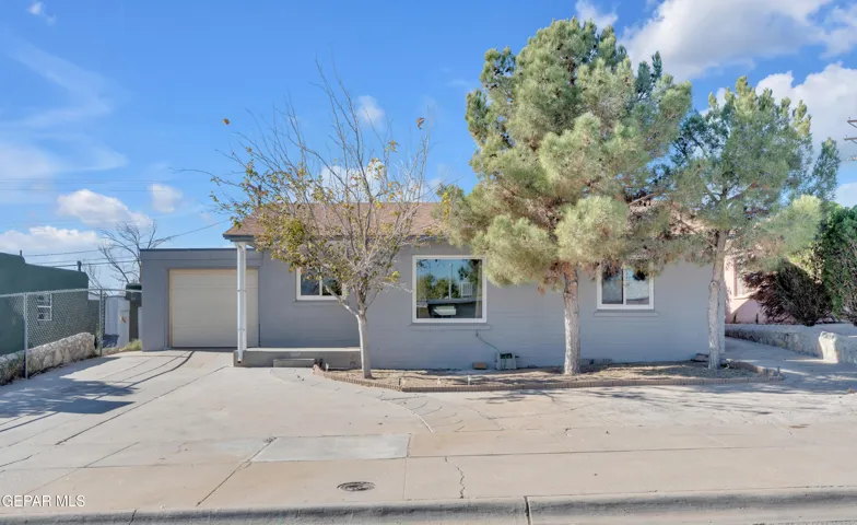 829 Huckleberry Street, El Paso, Texas 79903