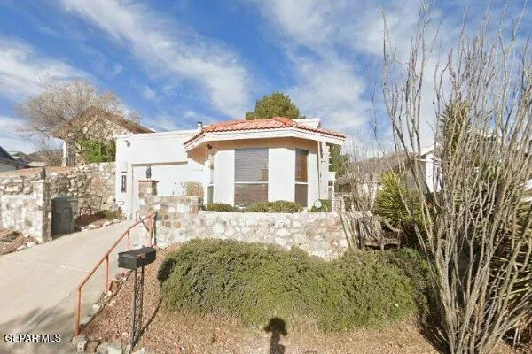 6829 Ridge Top Drive, El Paso, Texas 79904