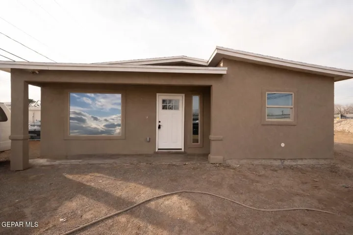 401 Cinecue Way, El Paso, Texas 79907