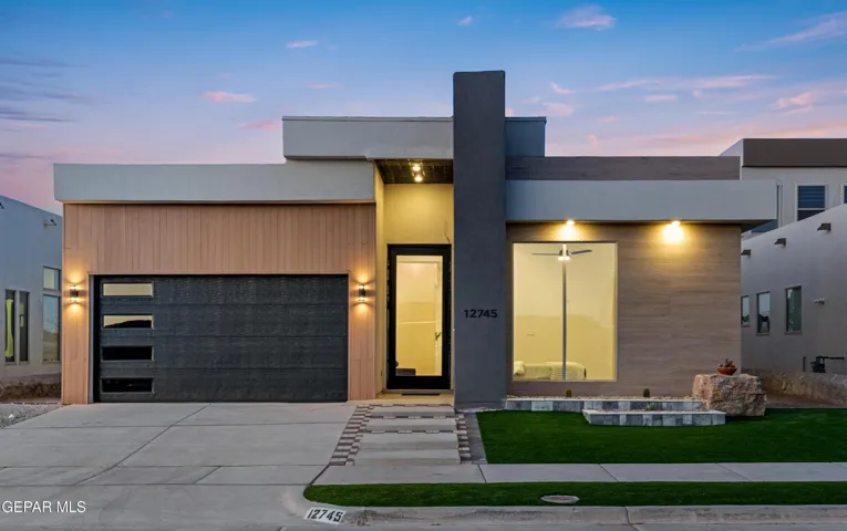 12729 Persistence Avenue, El Paso, Texas 79928