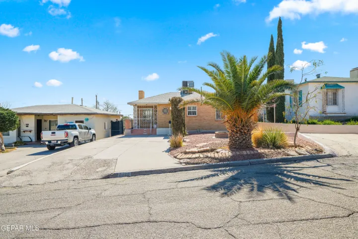 2610 Frankfort Avenue, El Paso, Texas 79930