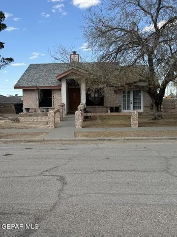 15327 Woodhill Court, Horizon City, Texas 79928