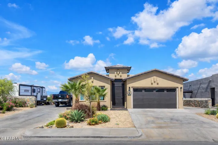 901 Desert Verbena, Socorro, Texas 79927