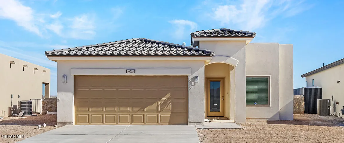902 Bromyard Drive, Horizon City, Texas 79928