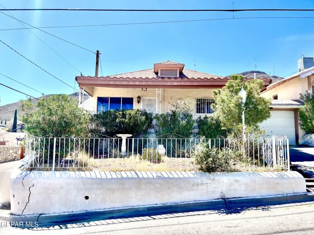 1717 Dakota Street, El Paso, Texas 79930