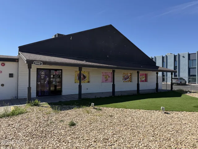 9910 Montana Avenue, El Paso, Texas 79925