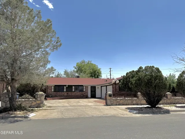 10304 Blackwood Avenue, El Paso, Texas 79925