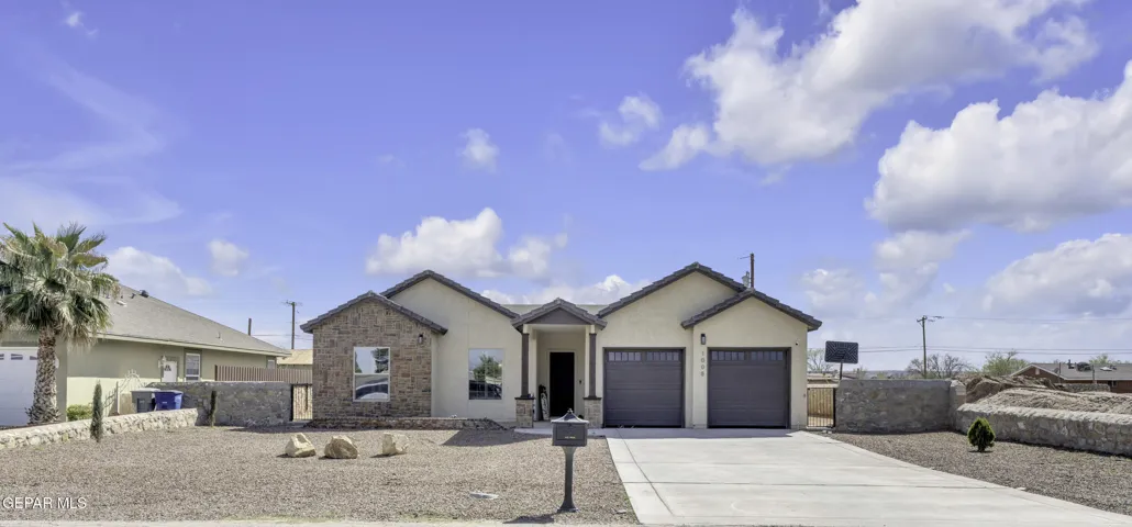 Welcome to 1008 Kimberley St!