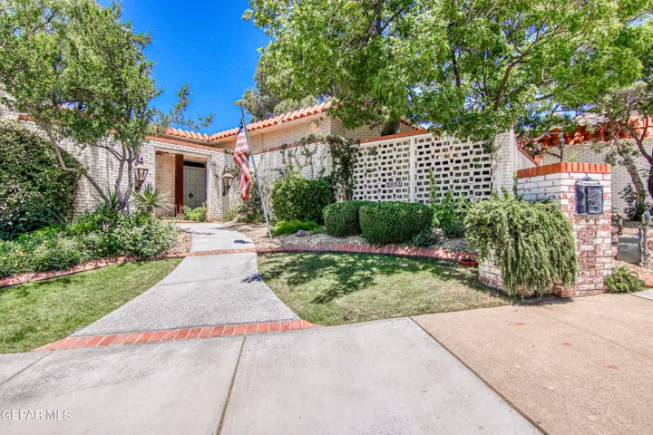 6041 Torrey Pines Drive, El Paso, Texas 79912
