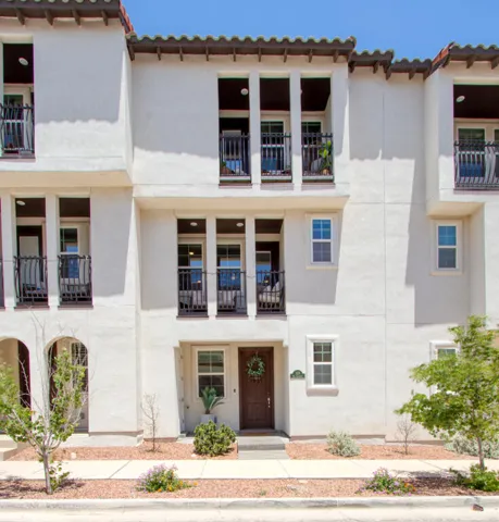 328 Vin Almoradi Court, El Paso, Texas 79912