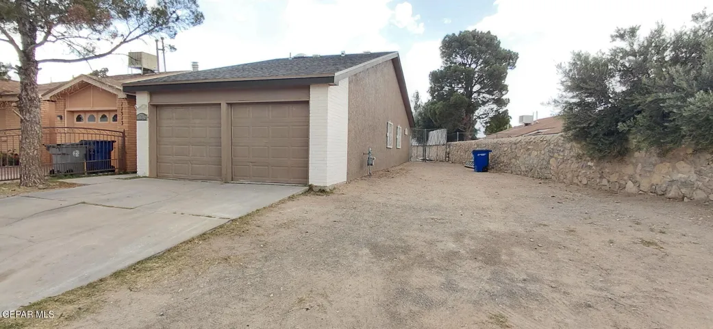 11313 Lake Nemi Drive B, El Paso, Texas 79936