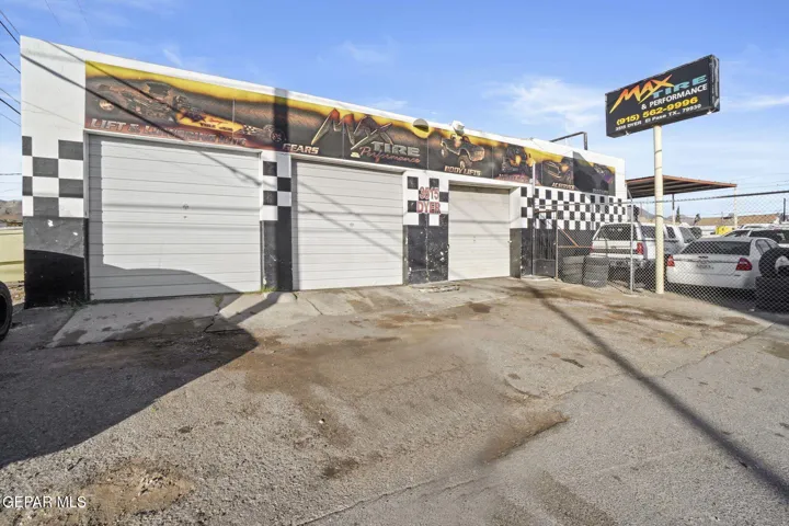 3515 Dyer Street, El Paso, Texas 79930