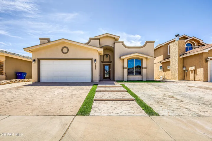 3249 Gold Point Drive, El Paso, Texas 79938