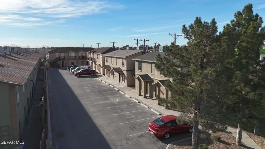 512 Center Way, El Paso, Texas 79915