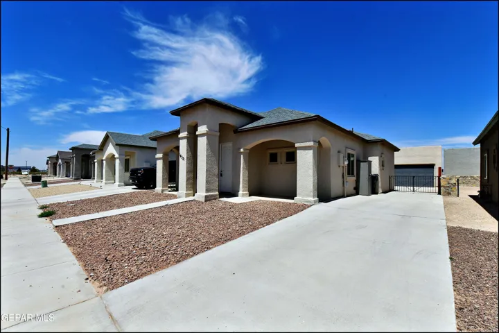 14321 Bill Lazor Parkway, Horizon City, Texas 79928