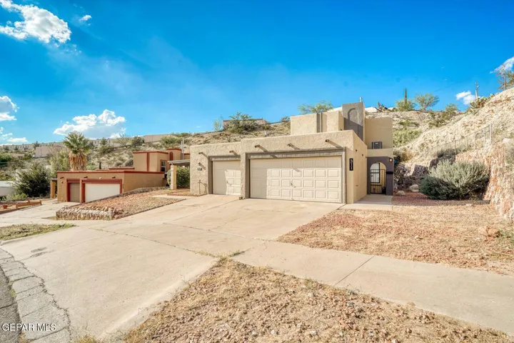311 Zenith Drive, El Paso, Texas 79912