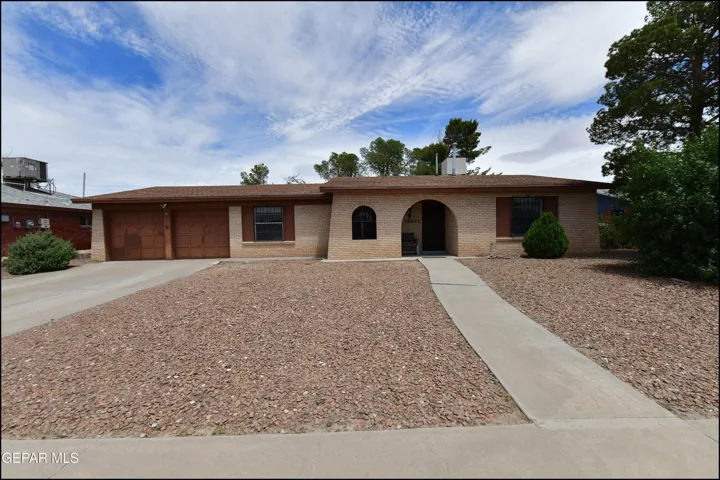 10625 Lakewood Avenue, El Paso, Texas 79935
