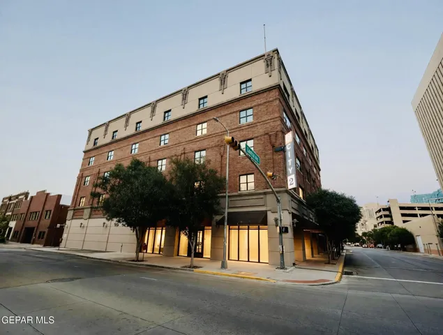 218 N Campbell Street, El Paso, Texas 79901