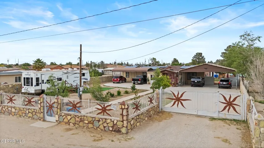 11540 Valle Dorado Road, Socorro, Texas 79927