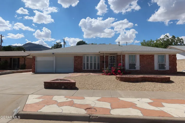 10345 Biscaine Street, El Paso, Texas 79924