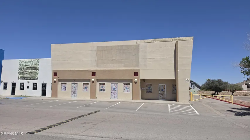 1721 Saul Kleinfeld Drive J, El Paso, Texas 79936