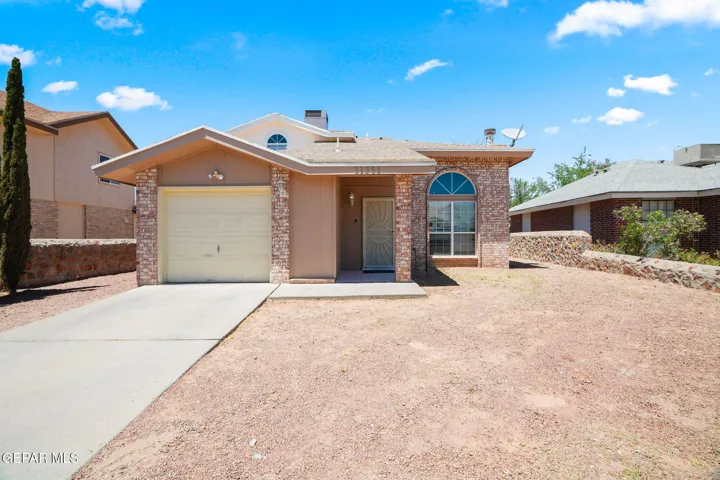 11381 Tenaha Avenue, El Paso, Texas 79936