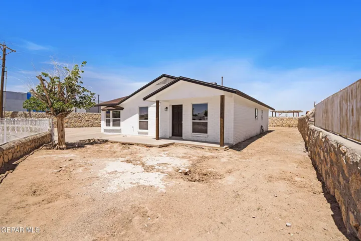 9626 Vallarta Drive, El Paso, Texas 79927