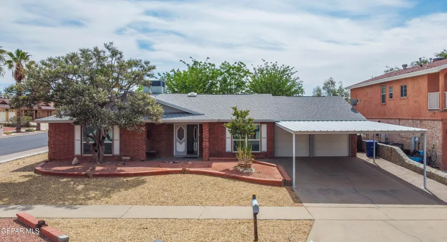 1668 Dick Ritter Drive, El Paso, Texas 79936
