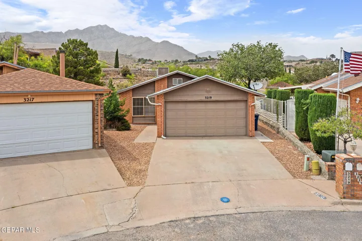 3219 Mountain Ridge Drive, El Paso, Texas 79904