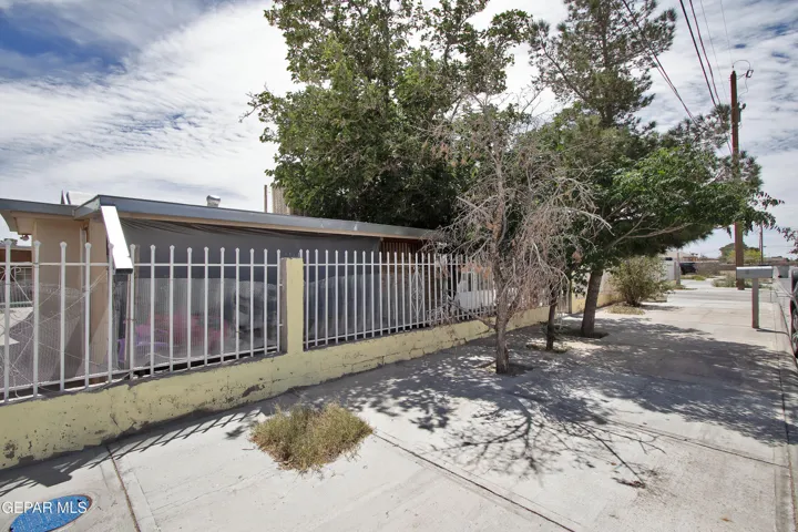 7830 Mount Latona Drive, El Paso, Texas 79904
