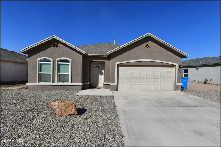 477 Deserts Drive, Socorro, Texas 79927